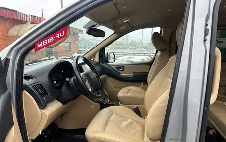 Hyundai H-1 II рестайлинг, 2019 год, 2 900 000 рублей, 10 фотография