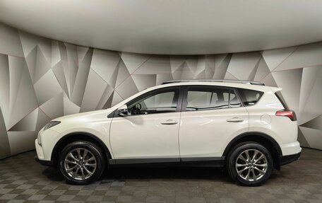 Toyota RAV4, 2018 год, 2 755 000 рублей, 5 фотография