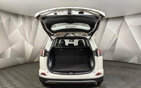 Toyota RAV4, 2018 год, 2 755 000 рублей, 17 фотография