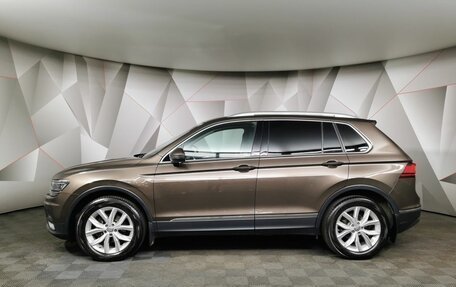 Volkswagen Tiguan II, 2017 год, 1 845 000 рублей, 5 фотография