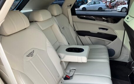Bentley Bentayga I, 2022 год, 19 845 000 рублей, 12 фотография