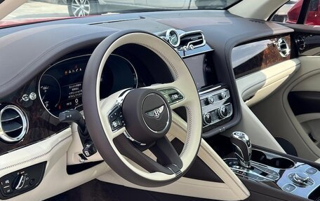 Bentley Bentayga I, 2022 год, 19 845 000 рублей, 10 фотография