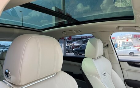 Bentley Bentayga I, 2022 год, 19 845 000 рублей, 13 фотография
