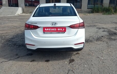 Hyundai Solaris II рестайлинг, 2018 год, 1 290 000 рублей, 5 фотография