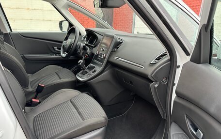 Renault Scenic IV, 2020 год, 1 560 000 рублей, 10 фотография