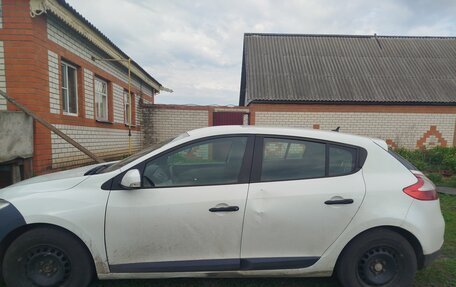 Renault Megane III, 2010 год, 650 000 рублей, 2 фотография
