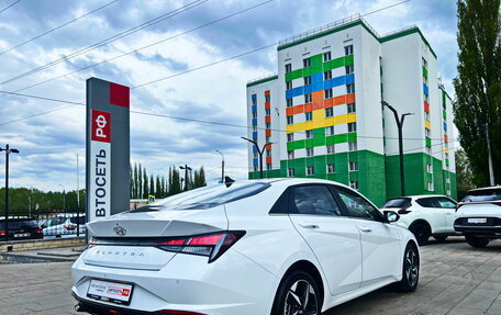 Hyundai Elantra, 2023 год, 2 390 000 рублей, 2 фотография