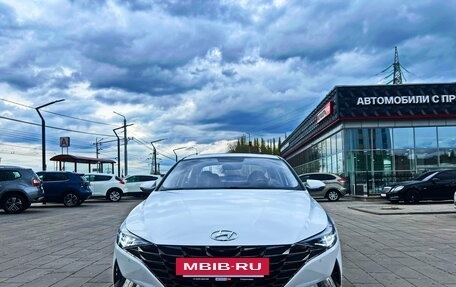 Hyundai Elantra, 2023 год, 2 390 000 рублей, 5 фотография