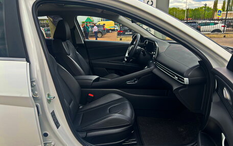 Hyundai Elantra, 2023 год, 2 390 000 рублей, 11 фотография