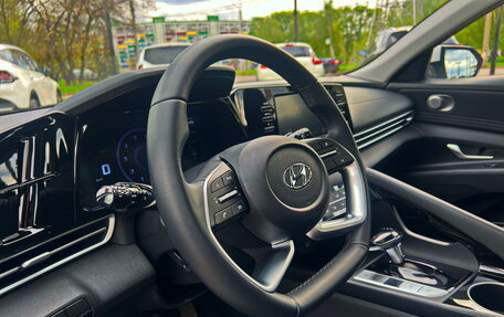 Hyundai Elantra, 2023 год, 2 390 000 рублей, 19 фотография