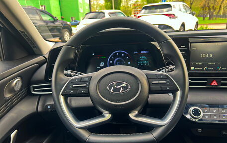 Hyundai Elantra, 2023 год, 2 390 000 рублей, 20 фотография