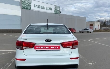 KIA Rio III рестайлинг, 2016 год, 950 000 рублей, 4 фотография