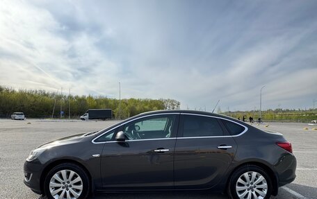 Opel Astra J, 2014 год, 990 000 рублей, 3 фотография