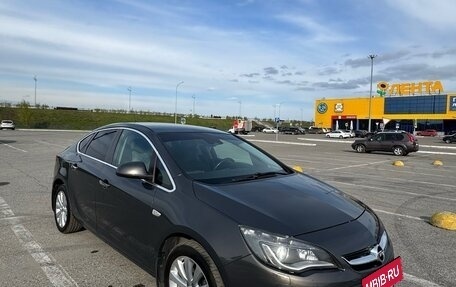 Opel Astra J, 2014 год, 990 000 рублей, 9 фотография