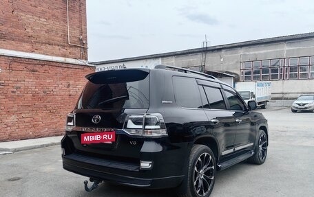 Toyota Land Cruiser 200, 2020 год, 9 900 000 рублей, 6 фотография