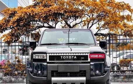 Toyota Land Cruiser Prado, 2024 год, 8 450 000 рублей, 2 фотография
