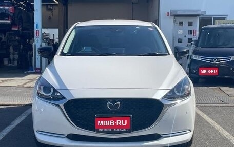 Mazda 2 III, 2022 год, 1 000 000 рублей, 2 фотография