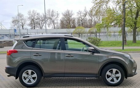 Toyota RAV4, 2014 год, 2 090 000 рублей, 7 фотография