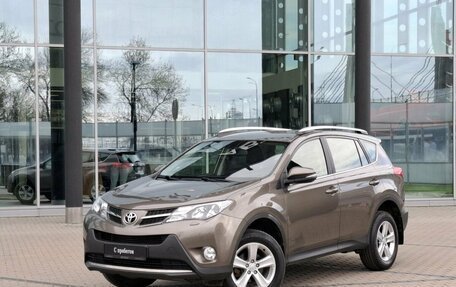 Toyota RAV4, 2014 год, 2 090 000 рублей, 2 фотография