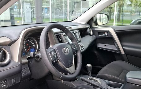Toyota RAV4, 2014 год, 2 090 000 рублей, 11 фотография