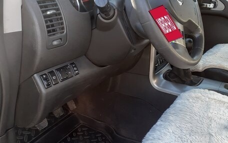 Nissan Pathfinder, 2006 год, 1 080 000 рублей, 9 фотография
