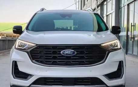 Ford Edge II рестайлинг, 2021 год, 2 350 000 рублей, 2 фотография