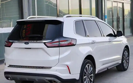 Ford Edge II рестайлинг, 2021 год, 2 350 000 рублей, 6 фотография