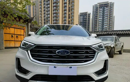 Ford Edge II рестайлинг, 2021 год, 2 350 000 рублей, 2 фотография