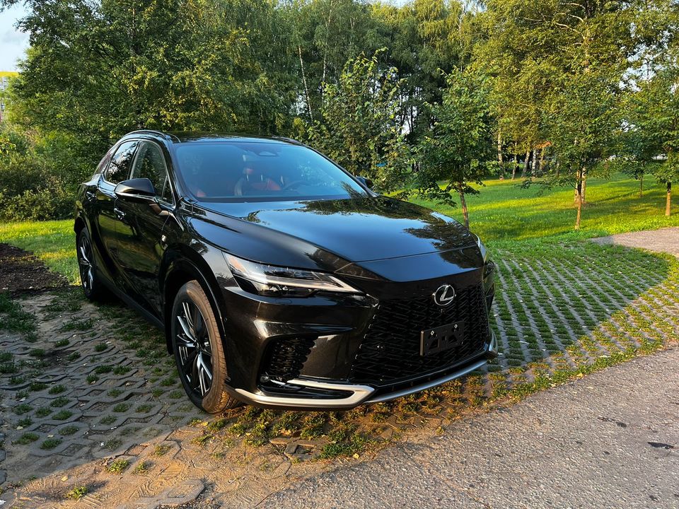 Lexus RX IV рестайлинг, 2024 год, 9 800 000 рублей, 3 фотография