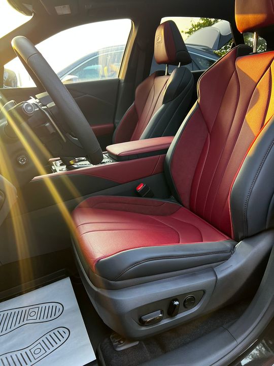 Lexus RX IV рестайлинг, 2024 год, 9 800 000 рублей, 14 фотография