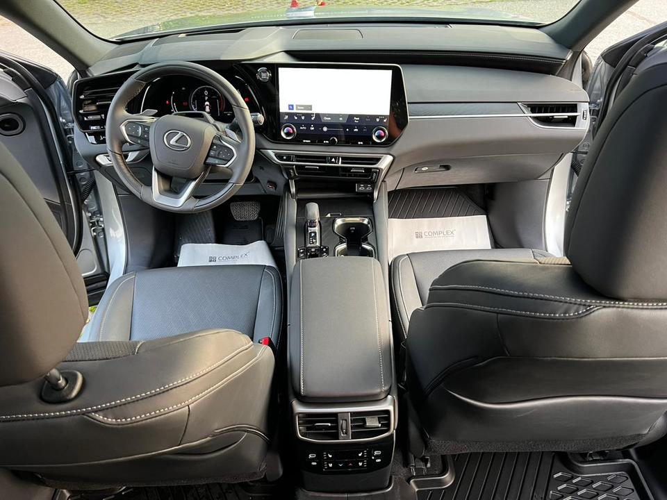 Lexus RX IV рестайлинг, 2024 год, 10 200 000 рублей, 14 фотография