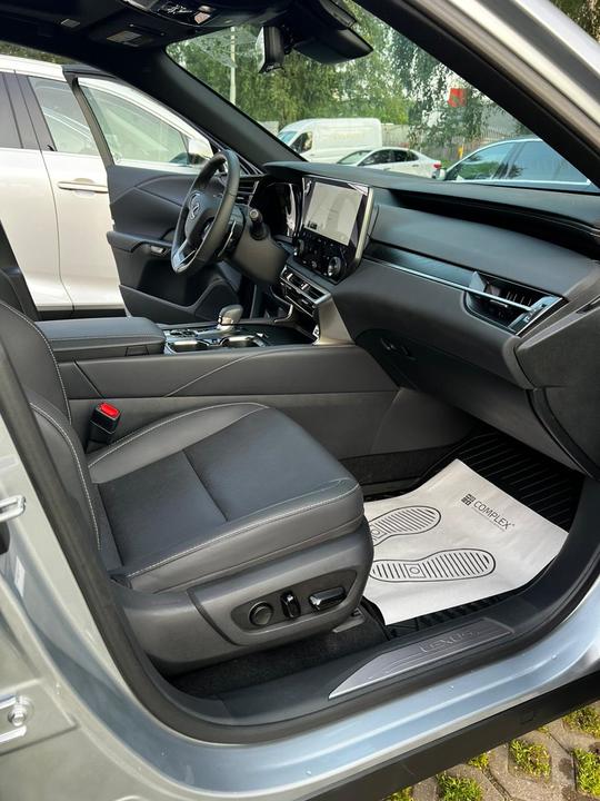 Lexus RX IV рестайлинг, 2024 год, 10 200 000 рублей, 13 фотография