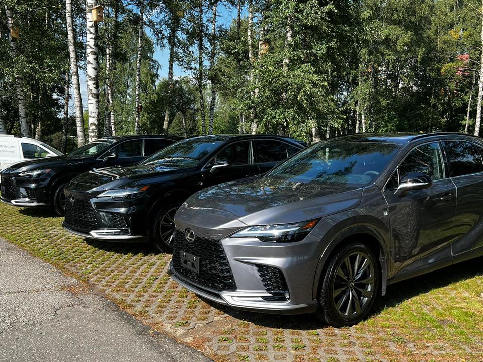Lexus RX IV рестайлинг, 2024 год, 10 200 000 рублей, 7 фотография