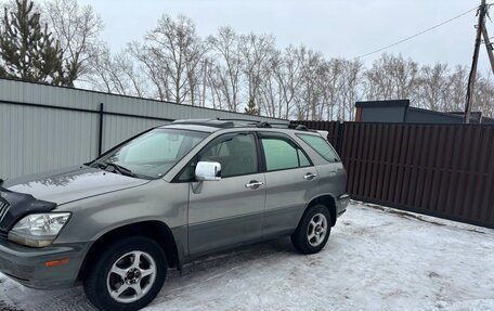 Lexus RX IV рестайлинг, 2000 год, 720 000 рублей, 10 фотография