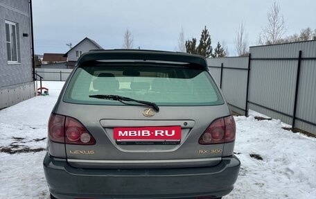 Lexus RX IV рестайлинг, 2000 год, 720 000 рублей, 9 фотография