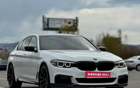 BMW 5 серия, 2018 год, 3 837 000 рублей, 2 фотография