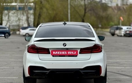 BMW 5 серия, 2018 год, 3 837 000 рублей, 8 фотография