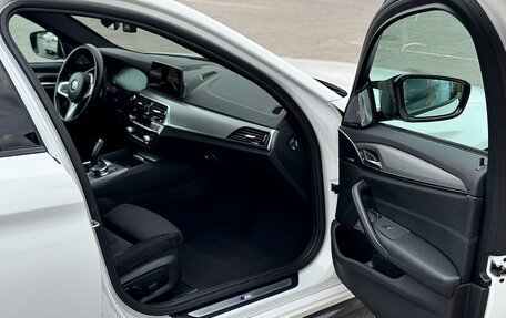 BMW 5 серия, 2018 год, 3 837 000 рублей, 33 фотография