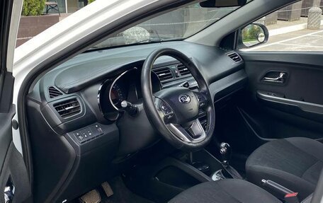 KIA Rio III рестайлинг, 2015 год, 1 059 990 рублей, 13 фотография