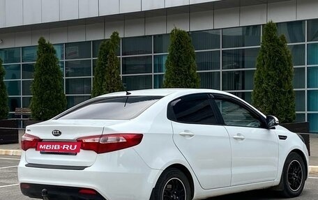 KIA Rio III рестайлинг, 2015 год, 1 059 990 рублей, 14 фотография
