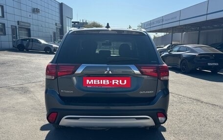Mitsubishi Outlander III рестайлинг 3, 2019 год, 2 161 000 рублей, 5 фотография