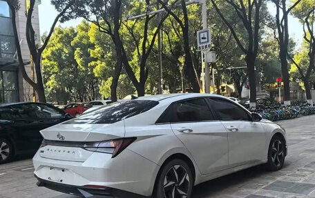 Hyundai Elantra, 2021 год, 1 150 000 рублей, 4 фотография