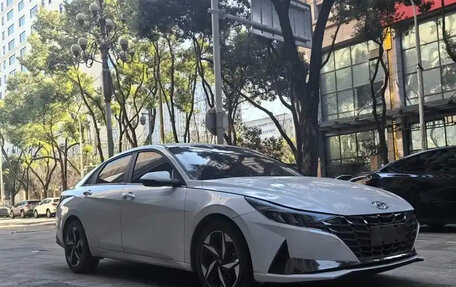 Hyundai Elantra, 2021 год, 1 150 000 рублей, 3 фотография