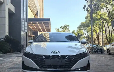 Hyundai Elantra, 2021 год, 1 150 000 рублей, 2 фотография