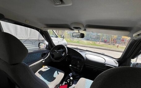 Chevrolet Niva I рестайлинг, 2004 год, 420 000 рублей, 5 фотография