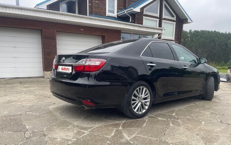 Toyota Camry, 2017 год, 2 250 000 рублей, 5 фотография
