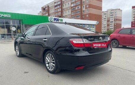 Toyota Camry, 2017 год, 2 250 000 рублей, 7 фотография
