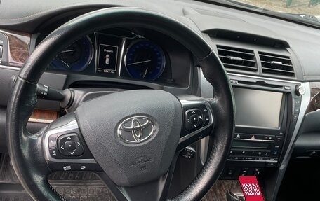 Toyota Camry, 2017 год, 2 250 000 рублей, 8 фотография