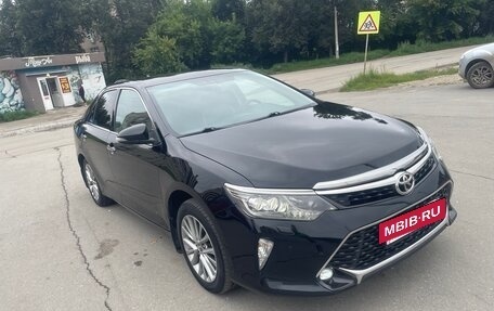 Toyota Camry, 2017 год, 2 250 000 рублей, 17 фотография