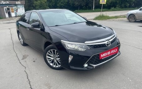 Toyota Camry, 2017 год, 2 250 000 рублей, 28 фотография